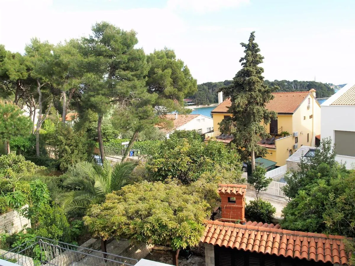 Apartment On The Beach Rovinj 0*,